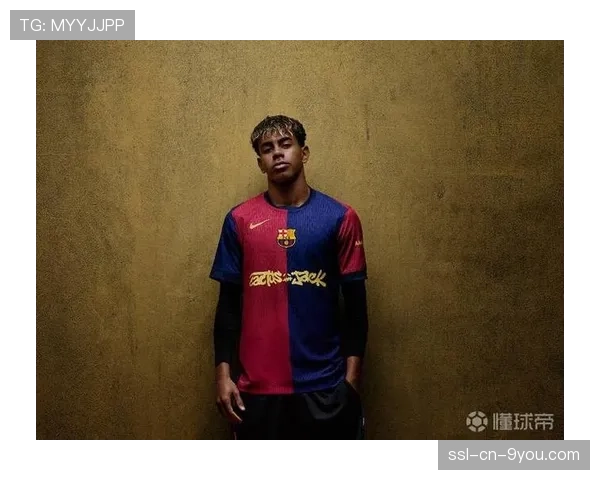 意大利国家德比球衣展览在米兰开幕，展出百年经典战袍